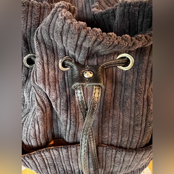 Patrizia Nash velvet corduroy sack bag crossbody - Picture 2 of 13